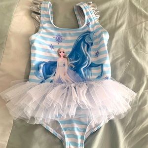 Disney FROZEN II girls swimsuit Size 4t